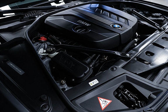 BMW 520d M Sport 184 ch BVA / Cuir Dakota / Jantes 20" / Caméra de recul / Attelage électrique