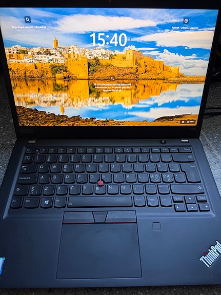 Lenovo ThinkPad T490s bärbar dator 14" svart image 3