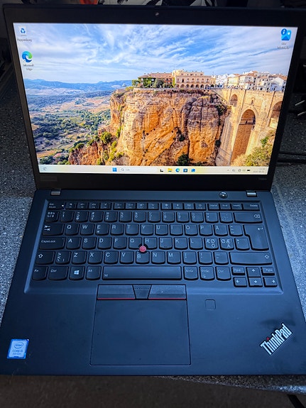 Lenovo Lenovo ThinkPad T490s bärbar dator 14" svart