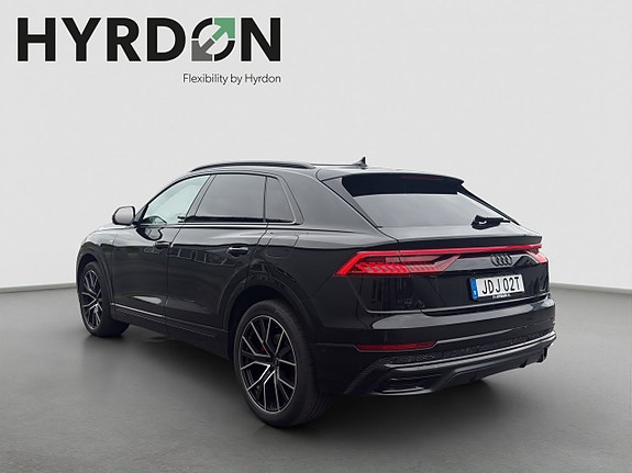 Audi Q8 5 of 17