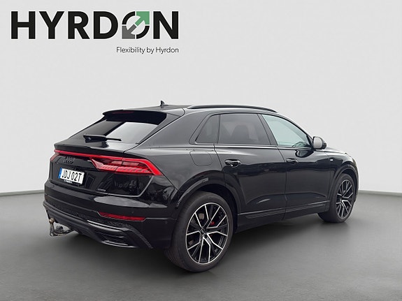 Audi Q8 4 of 17