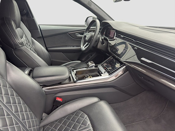 Audi Q8 8 of 17
