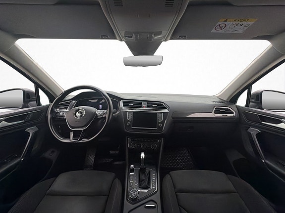 Volkswagen Tiguan 15 of 29