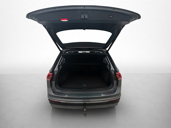 Volkswagen Tiguan 9 of 29