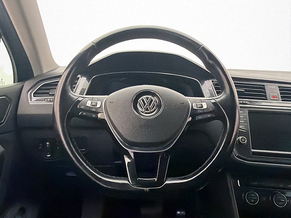 Volkswagen Tiguan 11 of 29