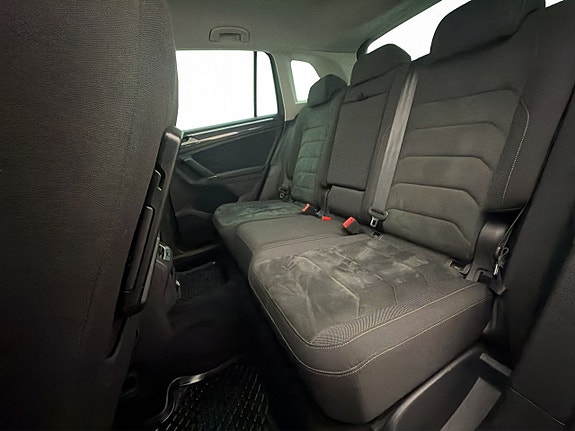 Volkswagen Tiguan 14 of 29