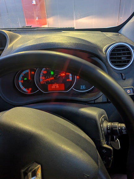 Renault Kangoo Express 10 of 13