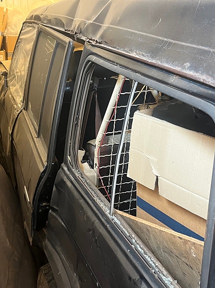 Toyota Land Cruiser 4 of 6