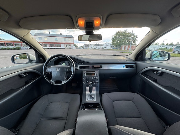 Volvo S80 9 of 14