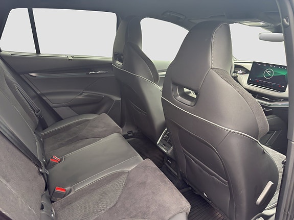 Skoda Enyaq 13 of 15