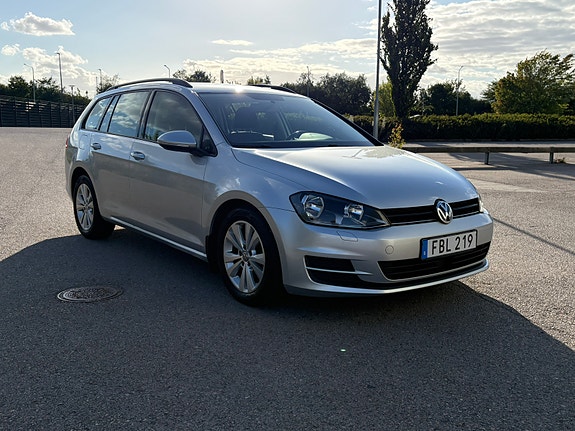 Volkswagen Golf VII 3 of 11