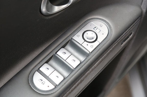 Hyundai Ioniq 5 12 of 30