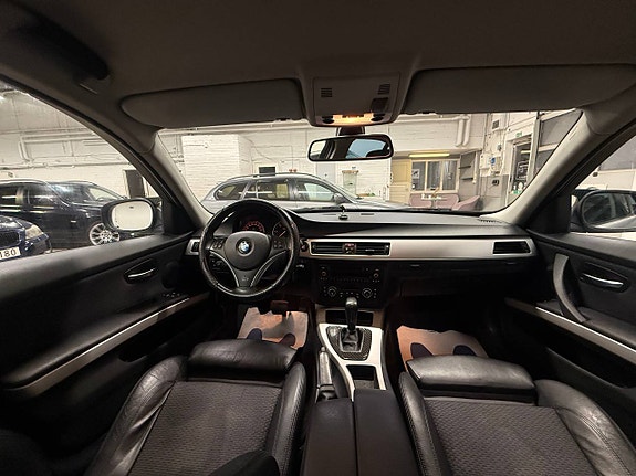 BMW 320d 12 of 12