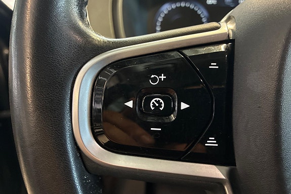 Volvo XC90 23 of 29