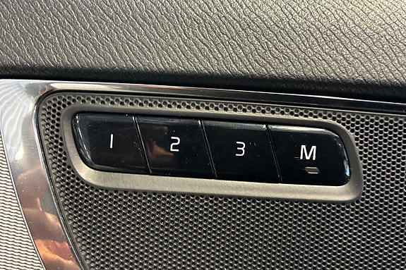 Volvo XC90 25 of 29