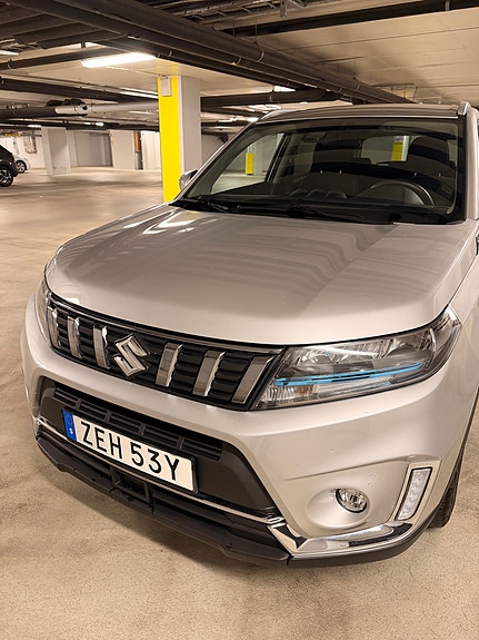 Suzuki Vitara 2 of 28
