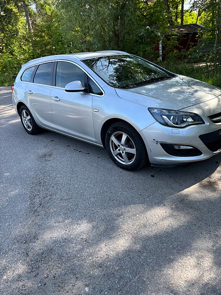 Opel Astra 4 of 5