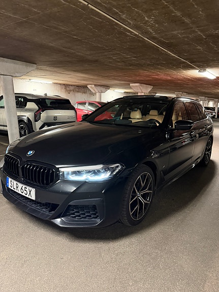 BMW 520d 2 of 11
