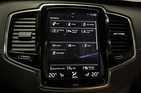 Volvo XC90 22 of 30