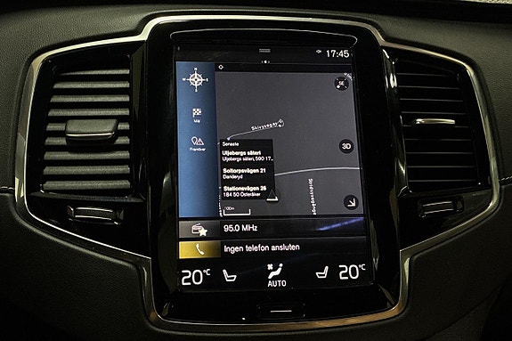 Volvo XC90 20 of 30