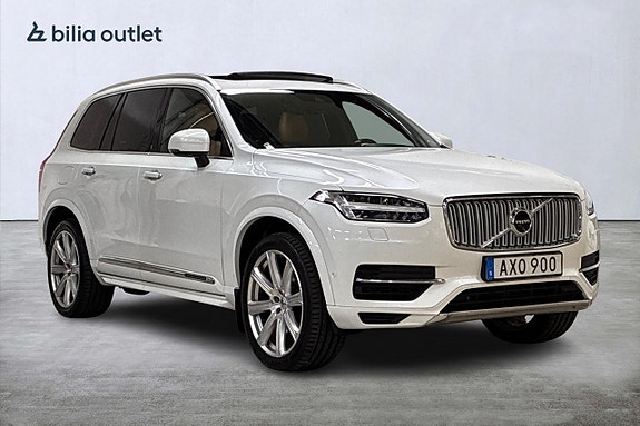 Volvo XC90 4 of 30