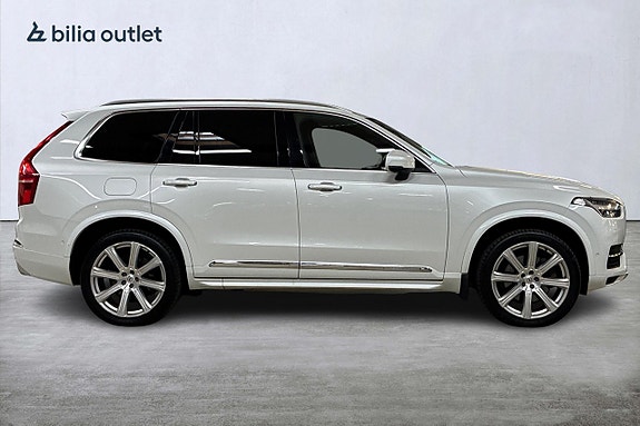 Volvo XC90 5 of 30