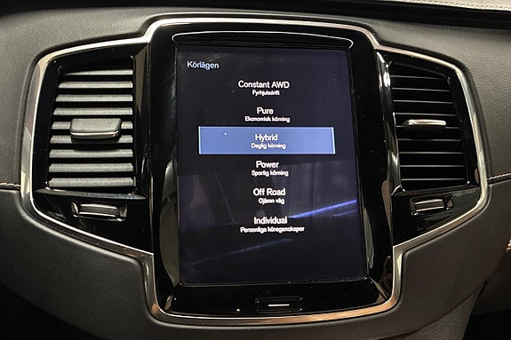 Volvo XC90 21 of 30