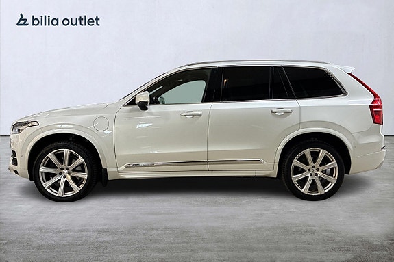 Volvo XC90 9 of 30