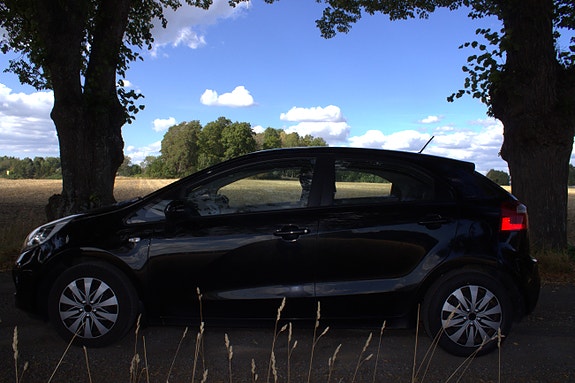 Kia Rio 2 of 9
