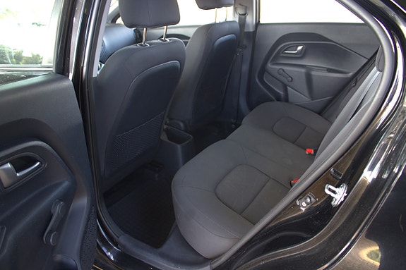 Kia Rio 9 of 9