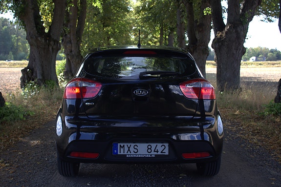 Kia Rio 3 of 9