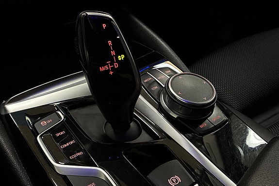 BMW 530e 23 of 28