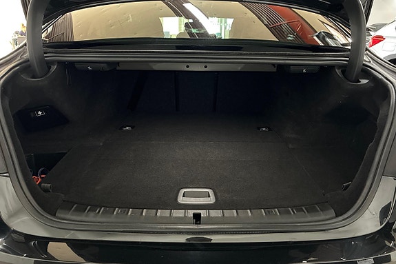 BMW 530e 10 of 28