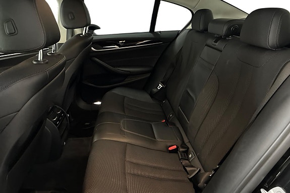 BMW 530e 14 of 28