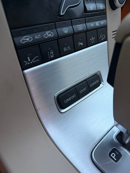 Volvo XC70 9 of 14