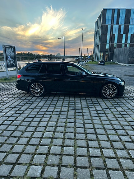 BMW 330d 6 of 17