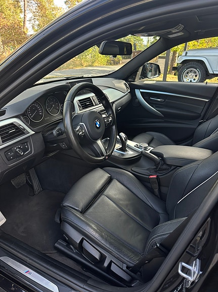 BMW 330d 14 of 17