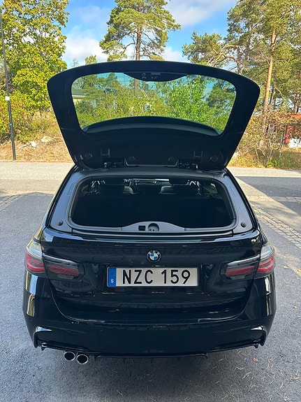 BMW 330d 16 of 17