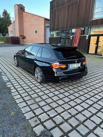 BMW 330d 3 of 17