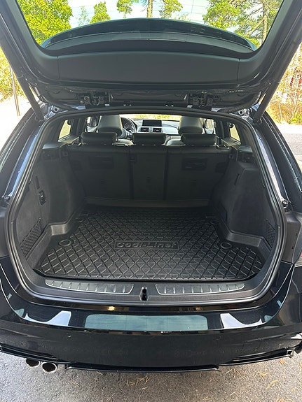 BMW 330d 12 of 17