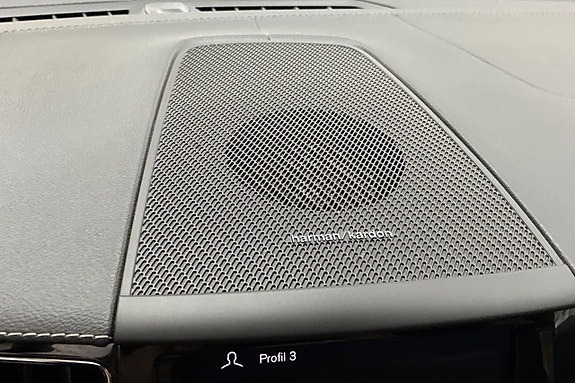 Volvo XC60 24 of 29