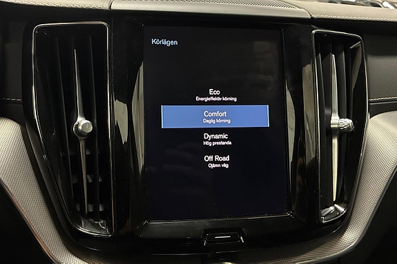 Volvo XC60 22 of 29