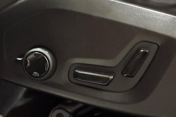 Volvo XC60 26 of 29