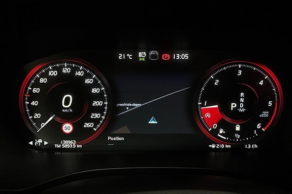 Volvo XC60 16 of 29