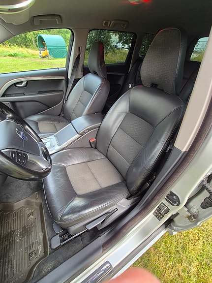 Volvo V70 14 of 16