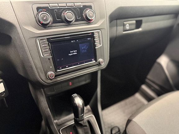Volkswagen Caddy Maxi 14 of 17