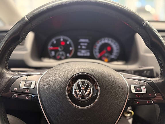 Volkswagen Caddy Maxi 13 of 17