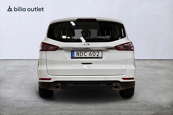 Ford S-MAX 7 of 28