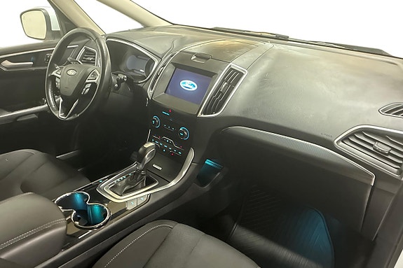 Ford S-MAX 16 of 28