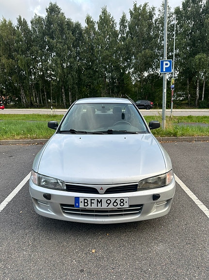 Mitsubishi Lancer 3 of 18